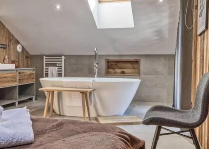 A Stunning Duplex Flat Near The Grands Montets *