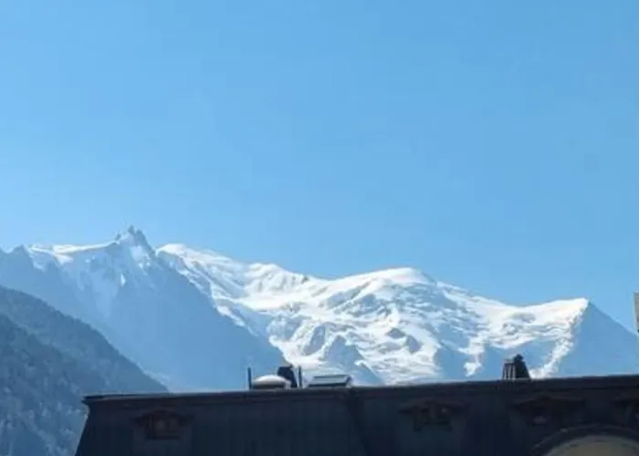 A Stunning Duplex Flat Near The Grands Montets 霞慕尼