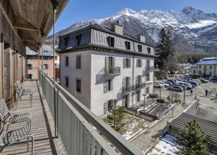 A Stunning Duplex Flat Near The Grands Montets * 霞慕尼
